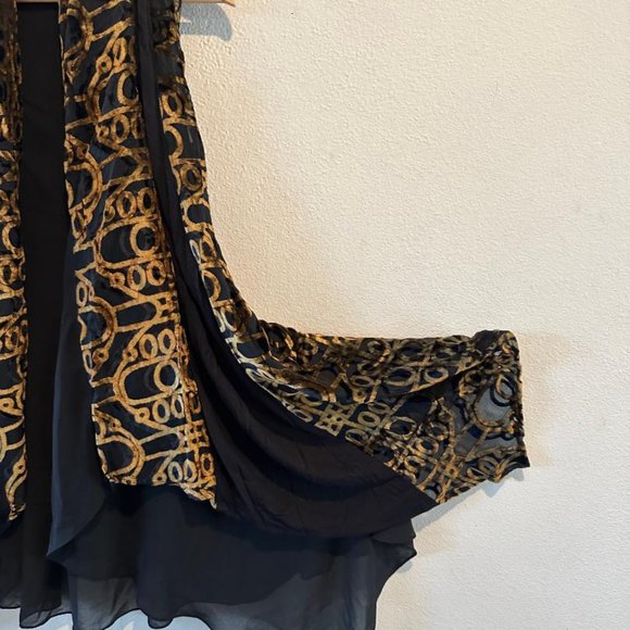 Aris a Cardigan,Vest - Picture 4 of 12